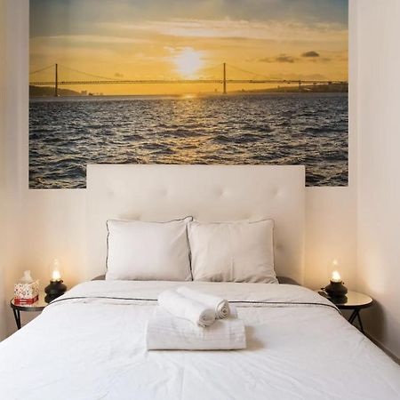דירות ליסבון Beautiful 3-Story House In Chiado With A 40M² Private Terrace מראה חיצוני תמונה