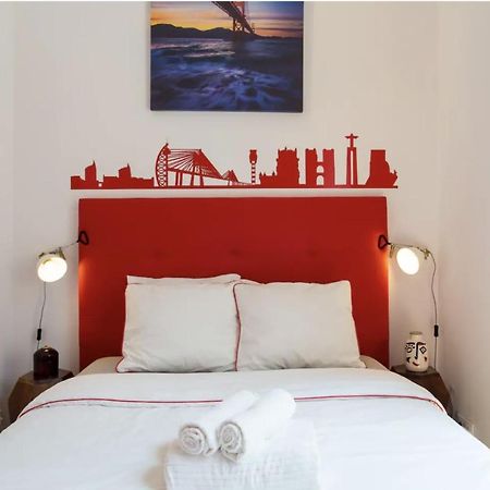 דירות ליסבון Beautiful 3-Story House In Chiado With A 40M² Private Terrace מראה חיצוני תמונה