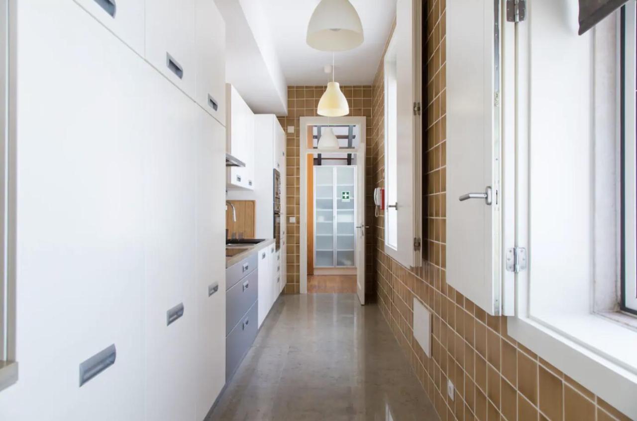דירות ליסבון Beautiful 3-Story House In Chiado With A 40M² Private Terrace מראה חיצוני תמונה