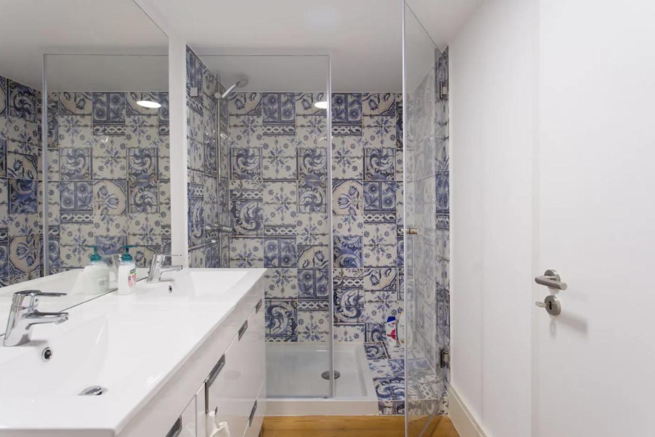 דירות ליסבון Beautiful 3-Story House In Chiado With A 40M² Private Terrace מראה חיצוני תמונה