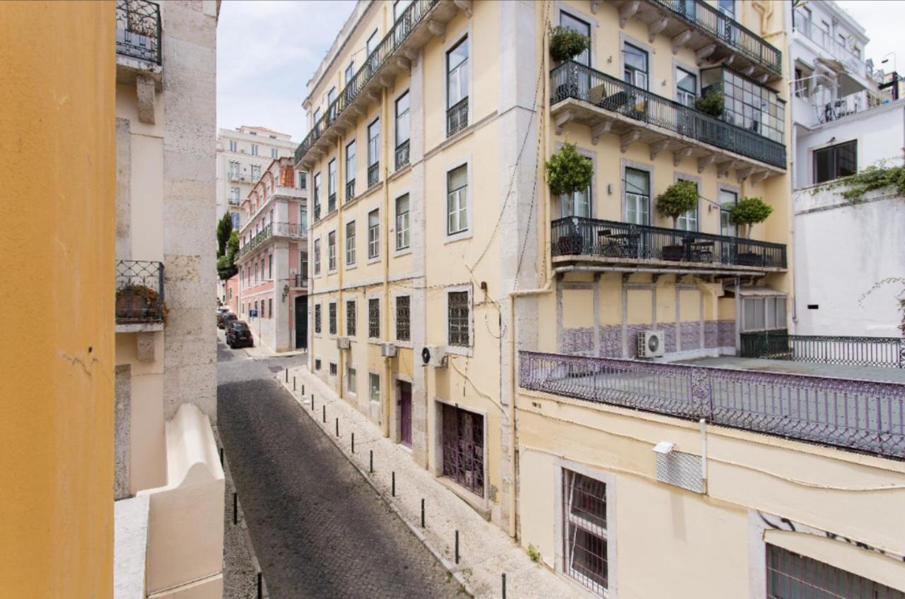 דירות ליסבון Beautiful 3-Story House In Chiado With A 40M² Private Terrace מראה חיצוני תמונה